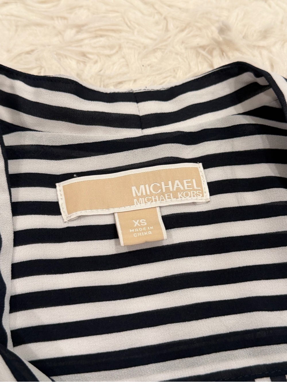 MICHAEL Michael Kors Draped Wrap Front Top XS Black White Stripe Blouse Tunic MK - Picture 6 of 7